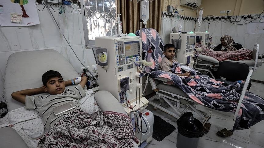نفاد الوقود يوقف غسيل الكلى في مجمع الشفاء ويهدد حياة 350 مريضا